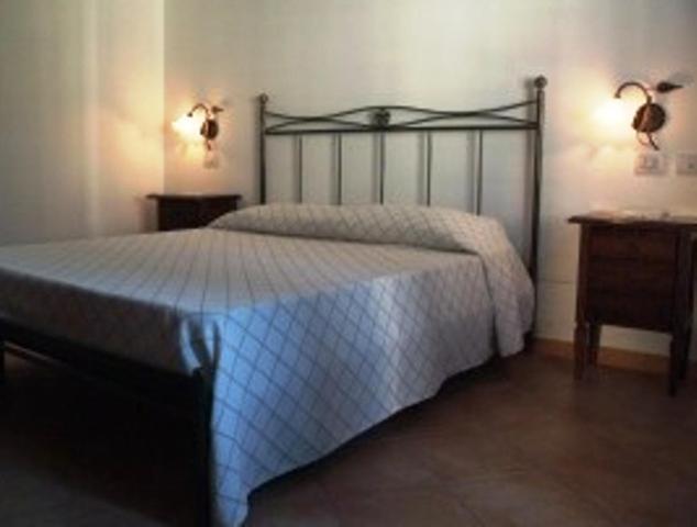 マカリ Torre Salina Bed & Breakfast エクステリア 写真
